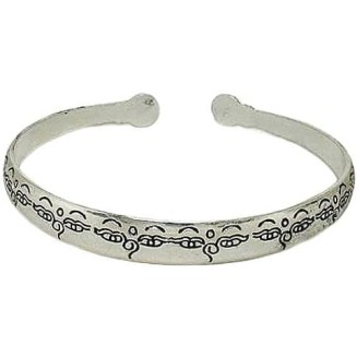 2 Pcs Tibetan Carved Repetitive Buddha Eye Dorje Amulet Cuff Bracelet 2 Pcs Tibetan Carved Repetitive Buddha Eye Dorje Amulet Cuff Bracelet