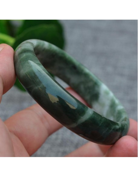 Pure Jade Bangle Bracelet - Healing & Protecting Pure Jade Bangle Bracelet - Healing & Protecting