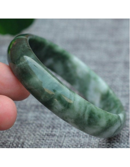 Pure Jade Bangle Bracelet - Healing & Protecting Pure Jade Bangle Bracelet - Healing & Protecting