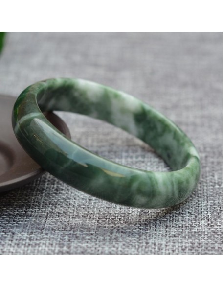 Pure Jade Bangle Bracelet - Healing & Protecting Pure Jade Bangle Bracelet - Healing & Protecting