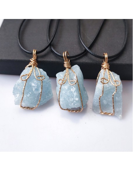 Raw Aquamarine Stone Pendant Necklace Raw Aquamarine Stone Pendant Necklace