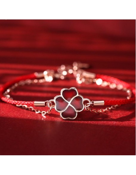 Four Leaf Clover Bracelet - Friendship Good Luck Charm Four Leaf Clover Bracelet - Friendship Good Luck Charm
