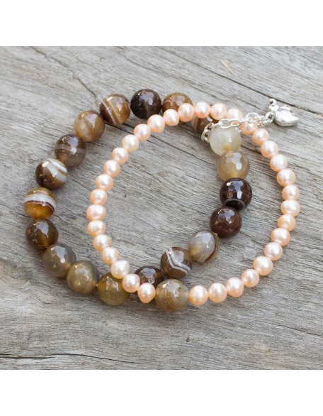Handmade Silver Cultured Freshwater Pearl Agate Stretch Bracelet with Elephant Charm Fine Beige White Brown Beaded Thailand 'Iridescent Forest' Handmade Silver Cultured Freshwater Pearl Agate Stretch Bracelet with Elephant Charm Fine Beige White Brown Beaded Thailand 'Iridescent Forest'